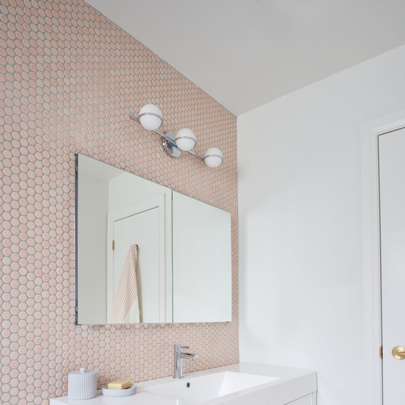 40" Mirrored Medicine Cabinet
